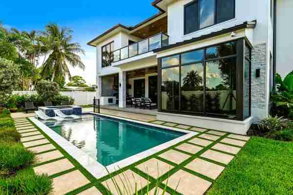 Why South Floridians Should Invest in Hurricane Impact Windows