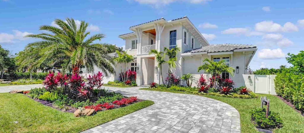 Perks of Building a Waterfront Home in Delray Beach, FL