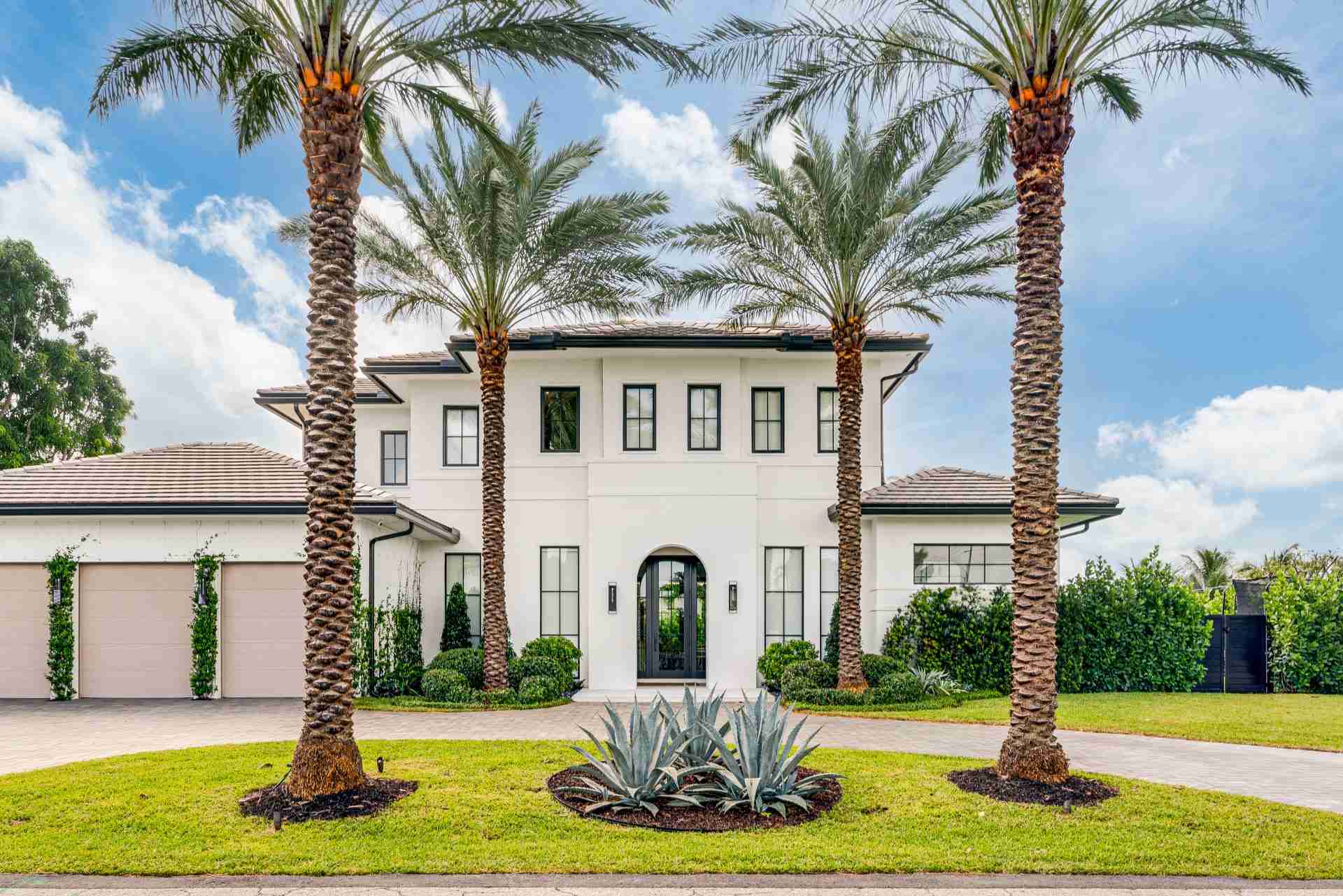 Custom Home Building 101: How to Start Without Stress